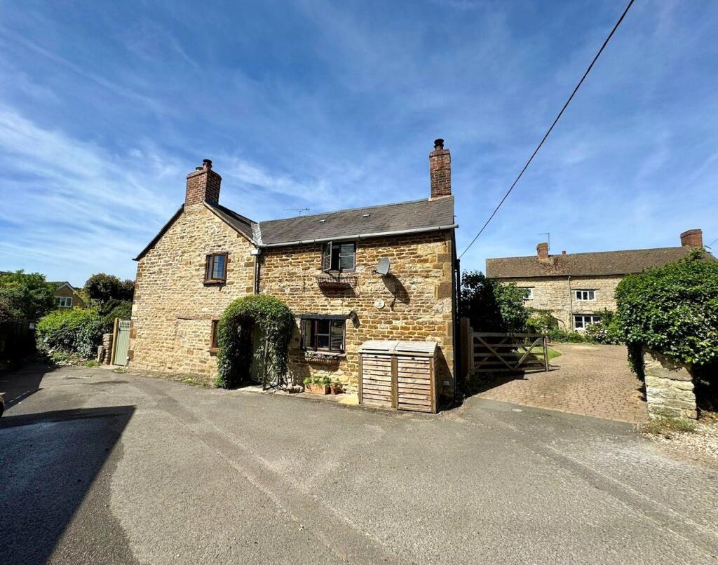 Main image of property: The Close, Greatworth, Banbury, Oxfordshire, OX17