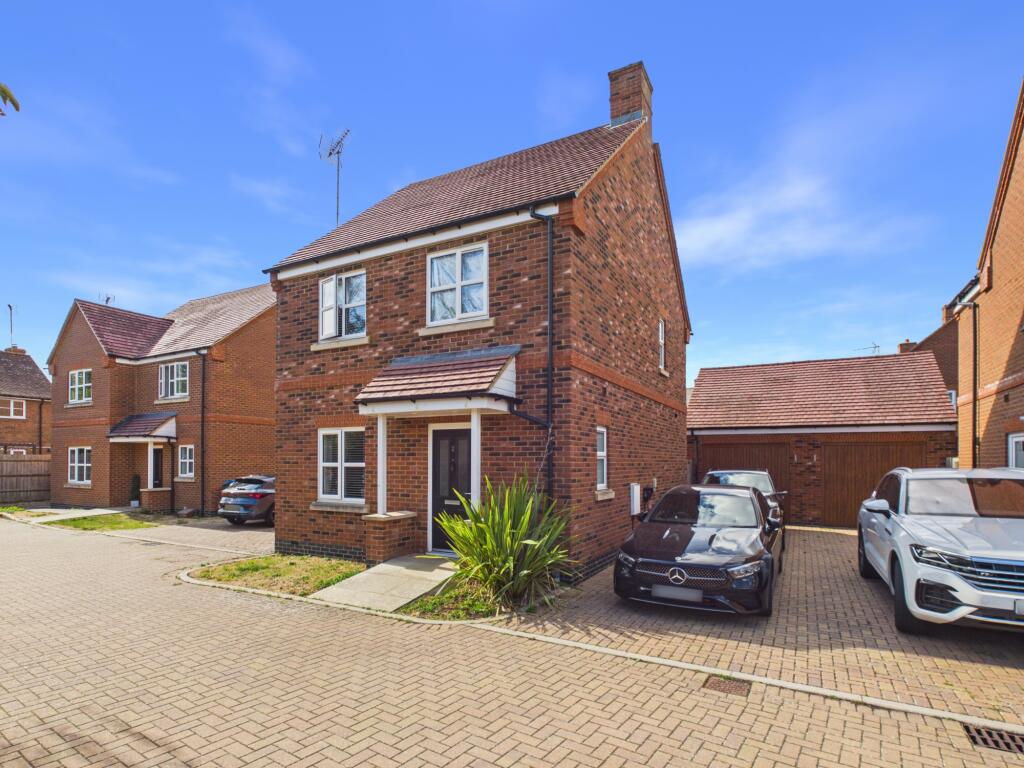 Main image of property: Meadow Brook, Stoke Hammond, Milton Keynes, Buckinghamshire