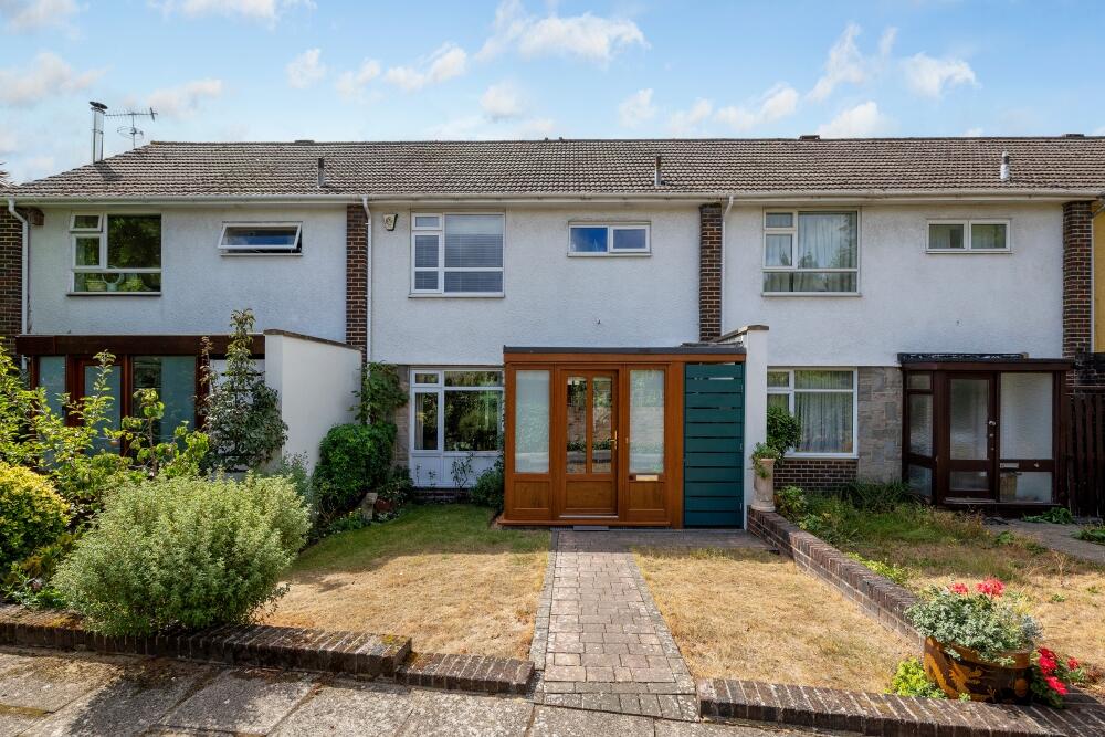 Main image of property: Hanover Close, Kew, Richmond, Surrey TW9