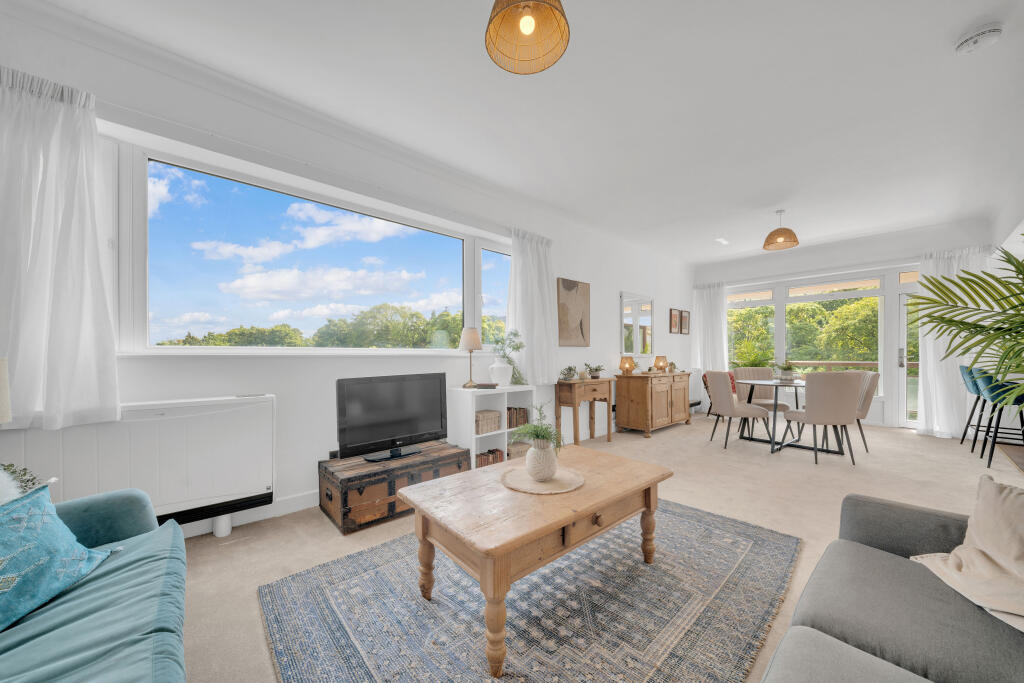 Main image of property: 15 Wells Court, Wells Promenade, Ilkley LS29 9LG