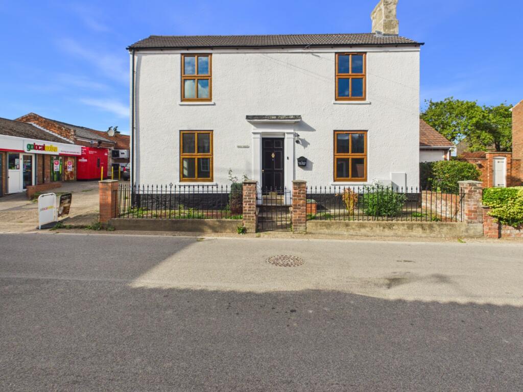 Main image of property: Howe Lane, Goxhill, DN19 7JD