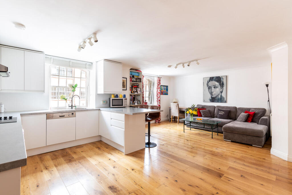 Main image of property: Stirling Court, 201 St John Street, EC1V