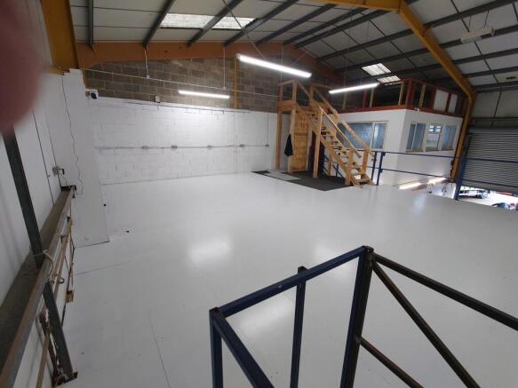Photo 33. Unit 3 - mezzanine.