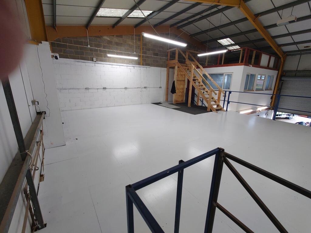 Photo 33. Unit 3 - mezzanine.