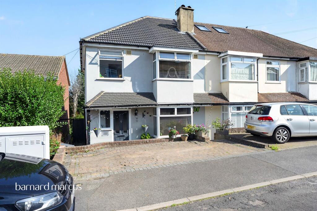 Main image of property: Cromwell Road, Caterham