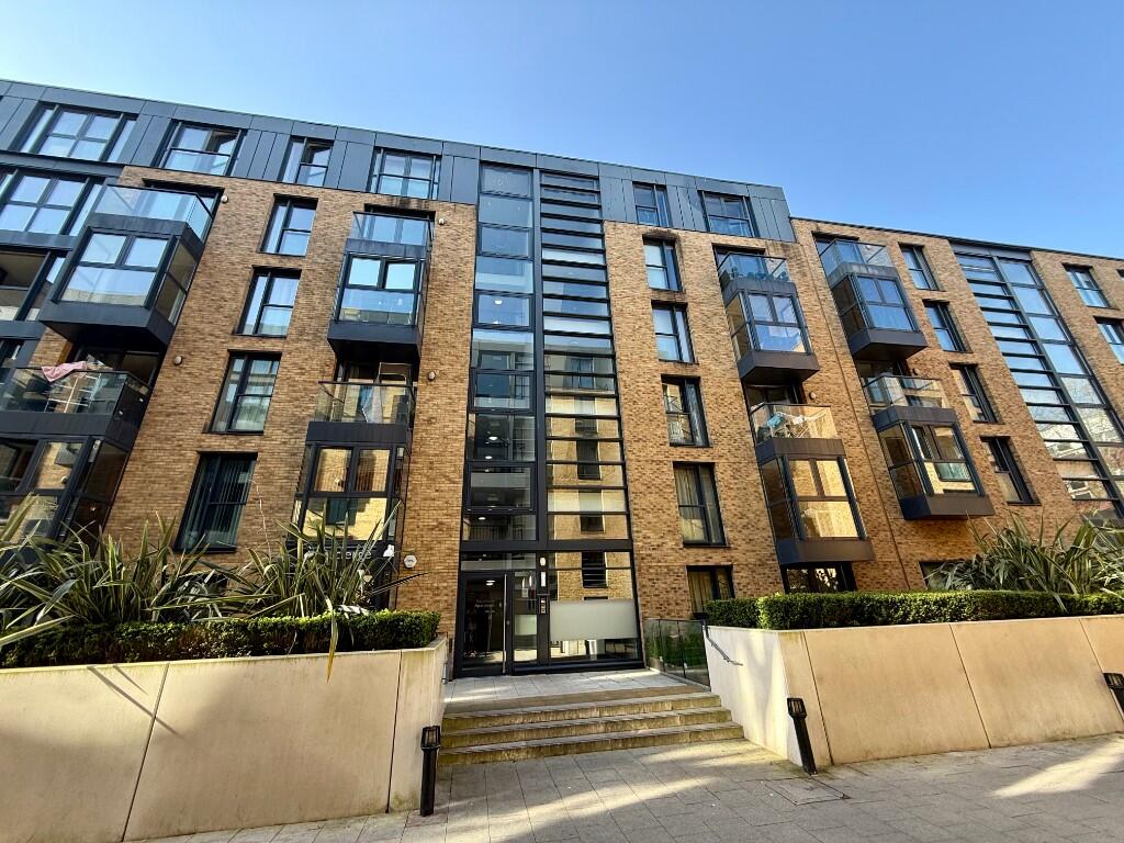 Main image of property: Southside Apartments, St. John's Walk, Birmingham, B5 4TH