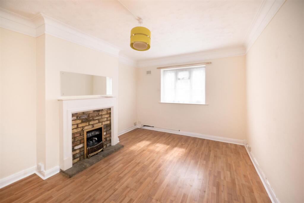 Main image of property: Dorchester Court, Muswell Hill, London