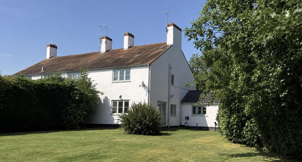 Main image of property: 2 Top Farm, Erbistock, Wrexham, LL13 0DE