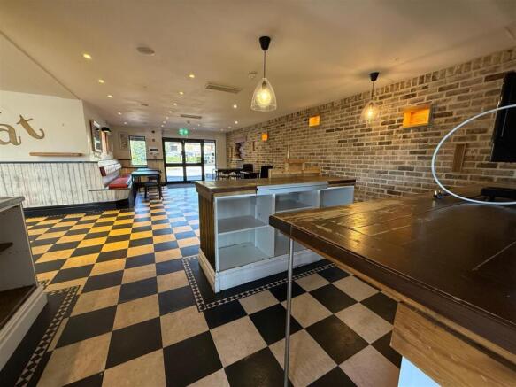 Dukes Cafe-6.jpg