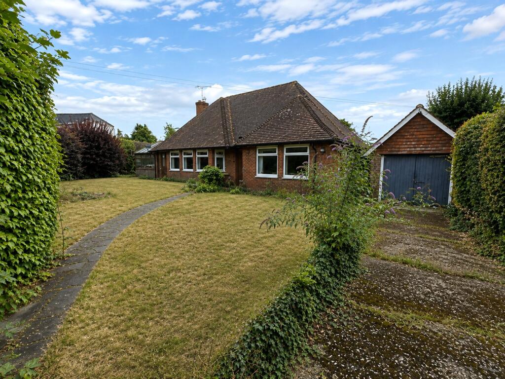 Main image of property: York Crescent, Aldershot, Hampshire, GU11