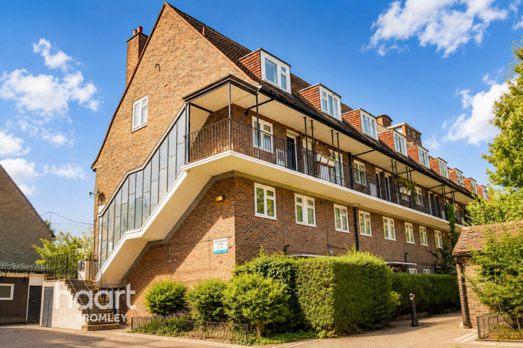 Main image of property: Alberta Estate, London