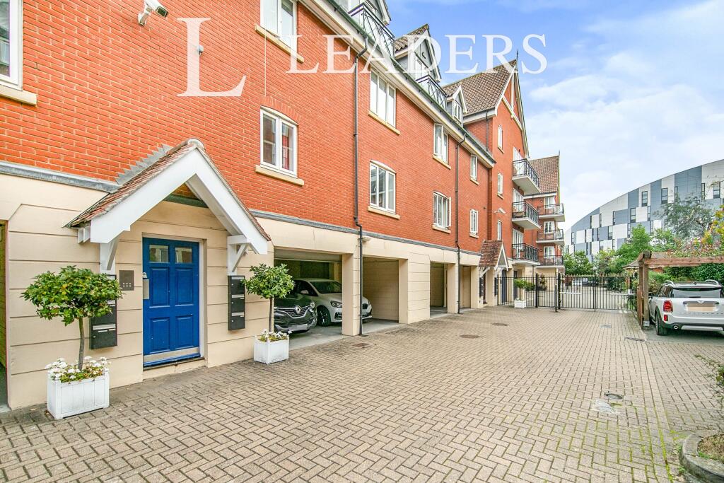 Main image of property: Neptune Square, Ipswich, IP4