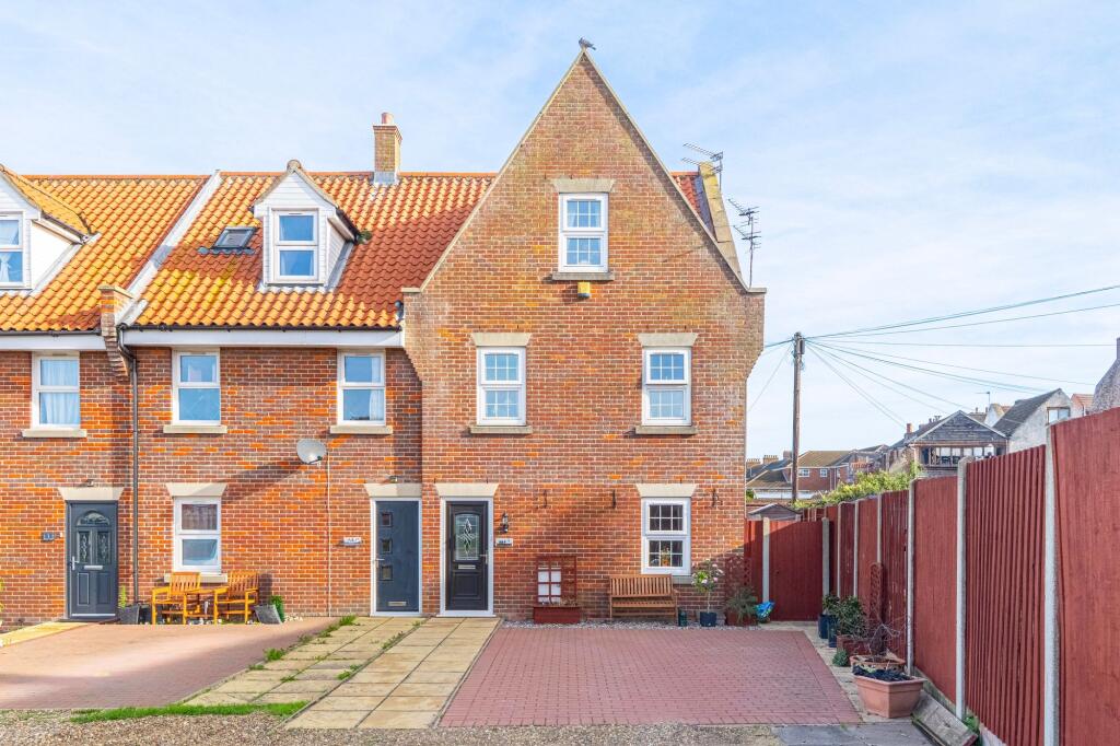 Main image of property: Whitehorse Terrace, Great Yarmouth