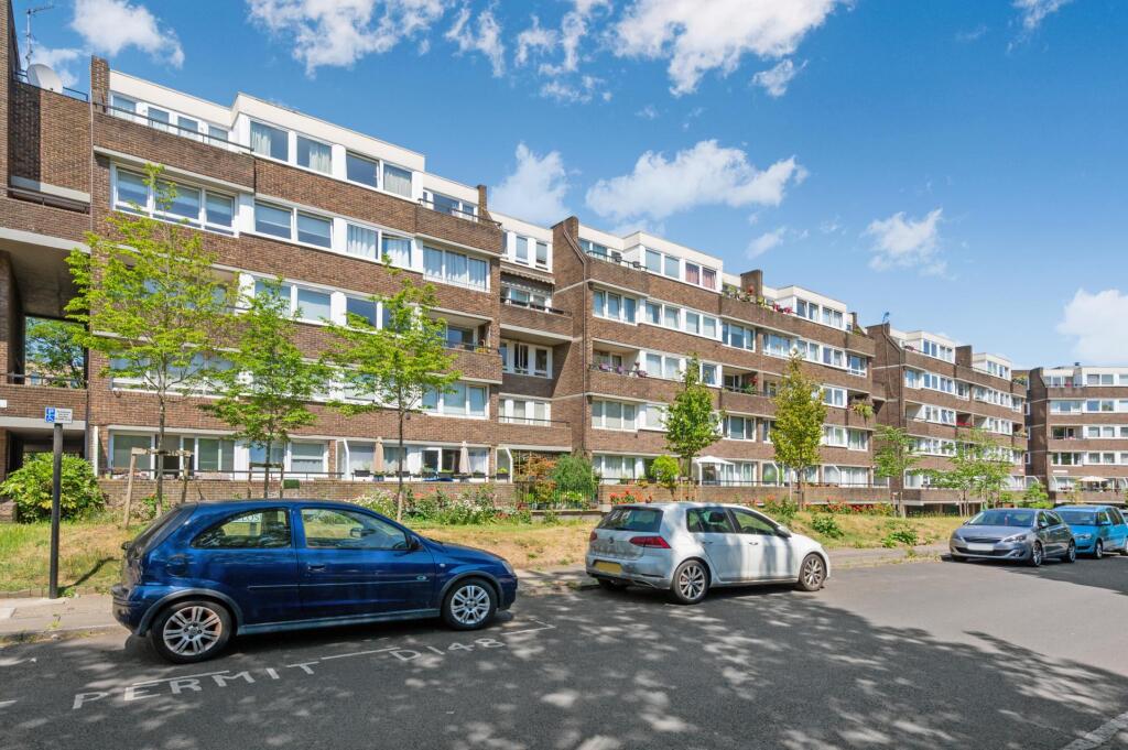 Main image of property: Galba Court, Brentford, TW8