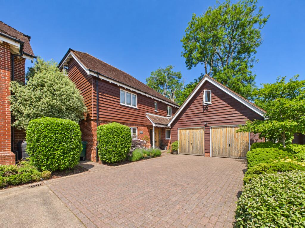 Main image of property: Field View, Michaelmas Place, Swanmore, Southampton