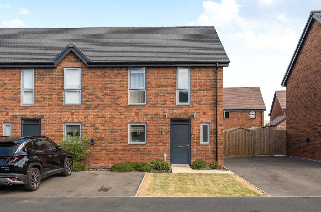 Main image of property: Wallace Square, Bishops Cleeve, Cheltenham