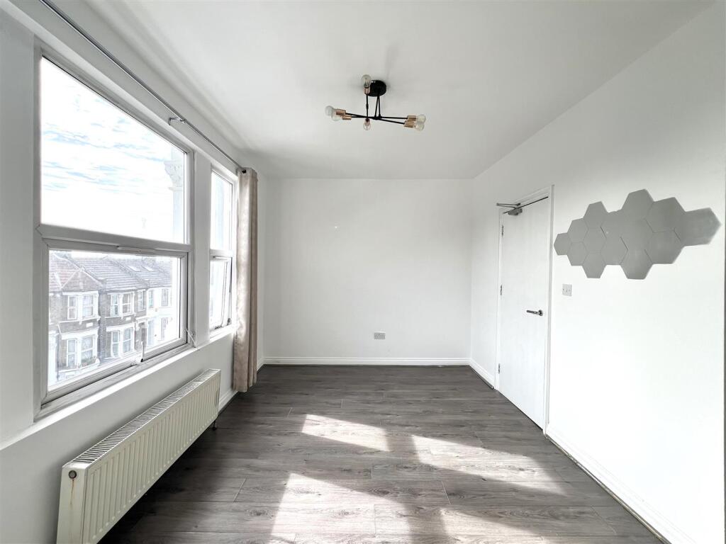 Main image of property: 2 Bedroom Split Level Flat To Let, Forest Road, Walthamstow, E17 - £2000 PCM