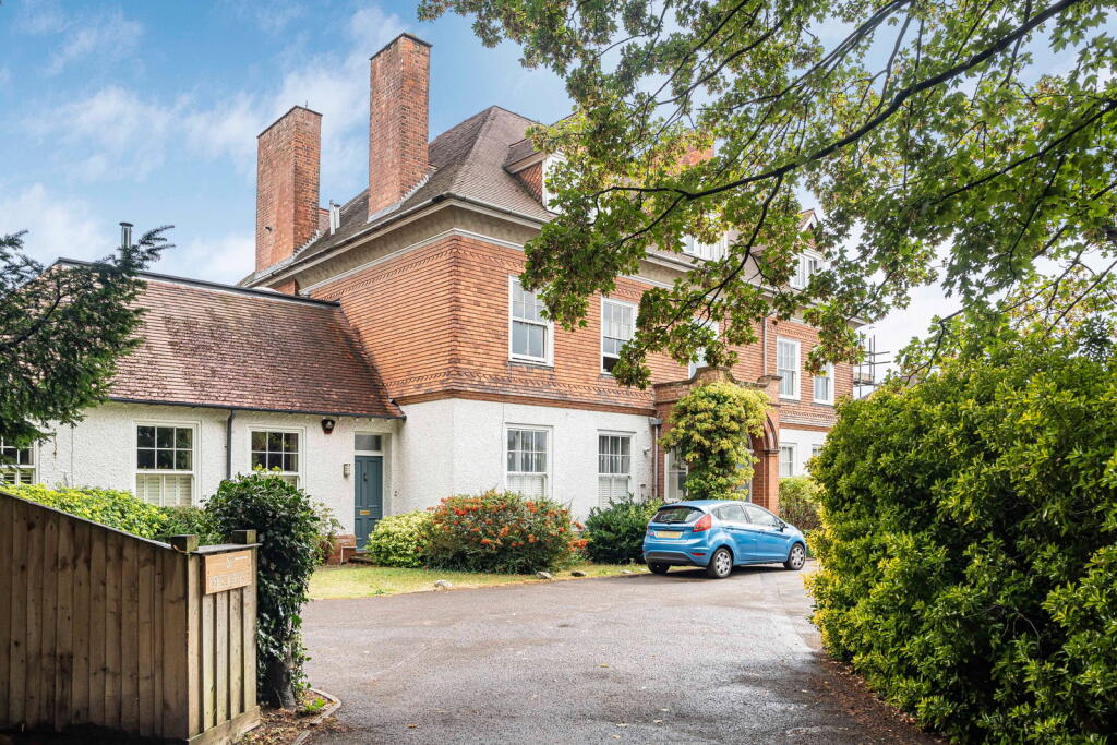 Main image of property: Shurdington Road, Cheltenham, GL53 0JH
