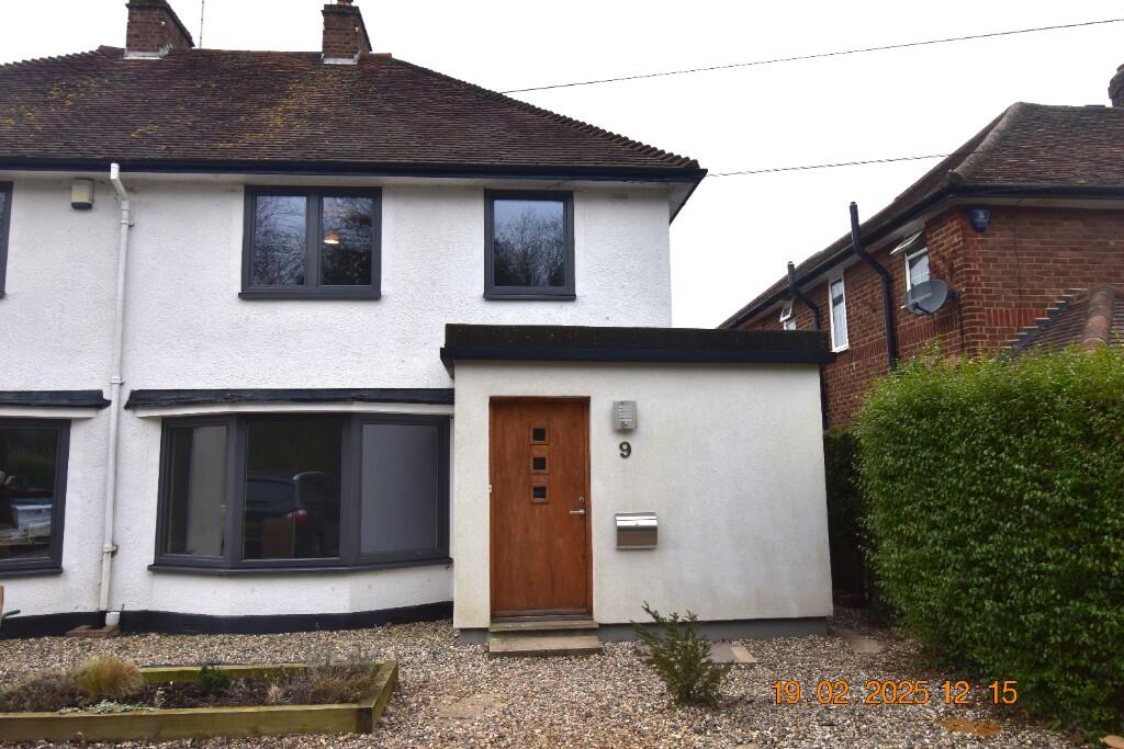 Main image of property: Broad Green, SG13