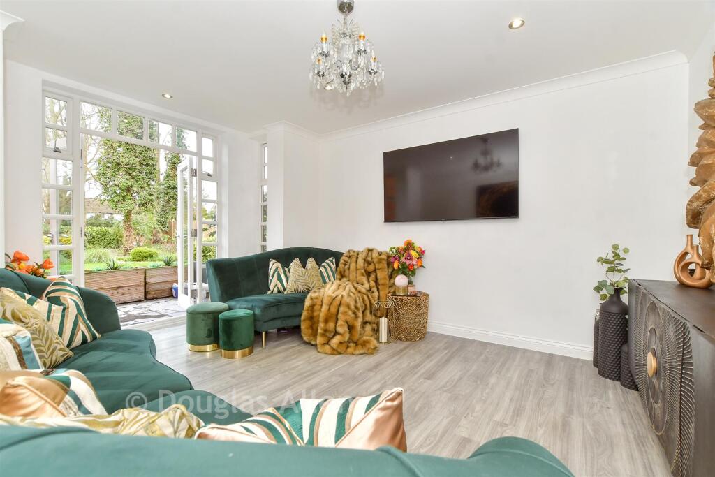 Main image of property: Main Road, Gidea Park, Essex