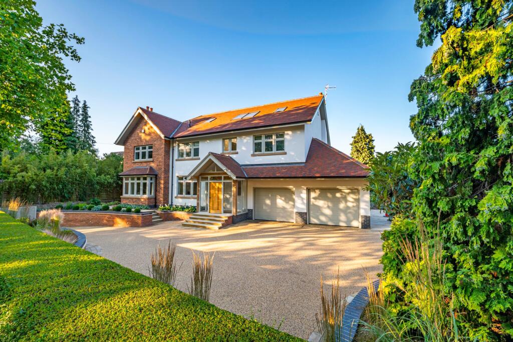 Main image of property: Egerton Road, Woodthorpe, NG5