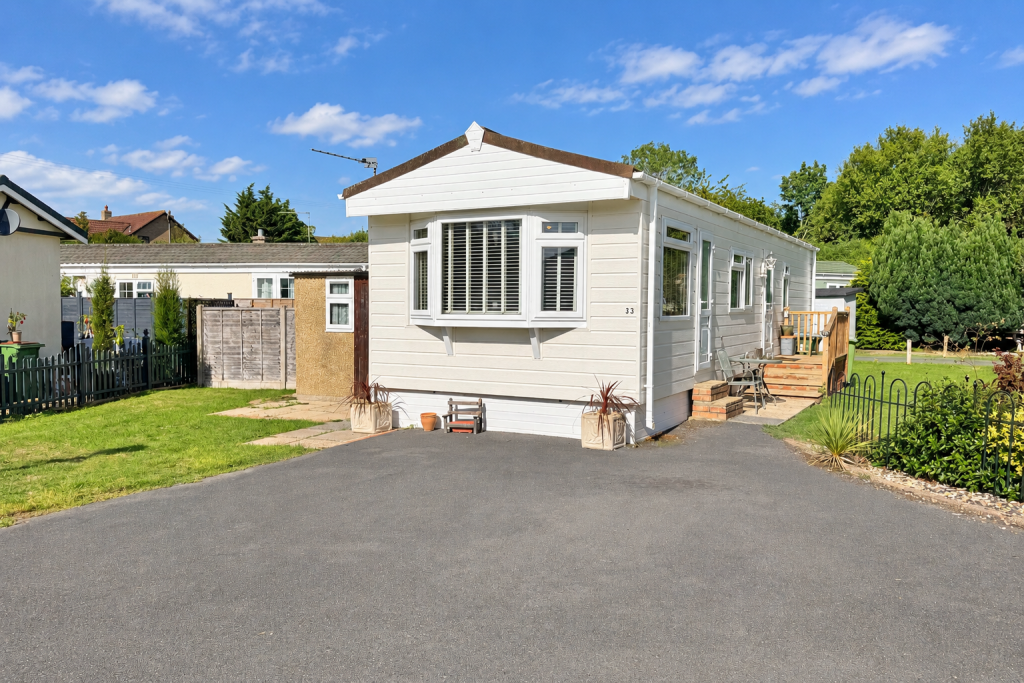 Main image of property: Dibles Park, Warsash