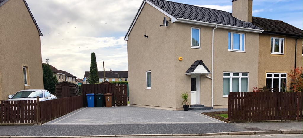 Main image of property: Glenbervie Crescent, Larbert, FK5