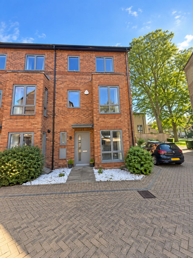 Main image of property: Victoria Gardens, Hyde Park, Leeds, LS6