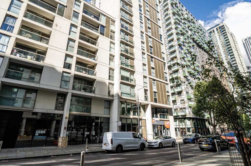 Main image of property: Millharbour, South Quay, E14