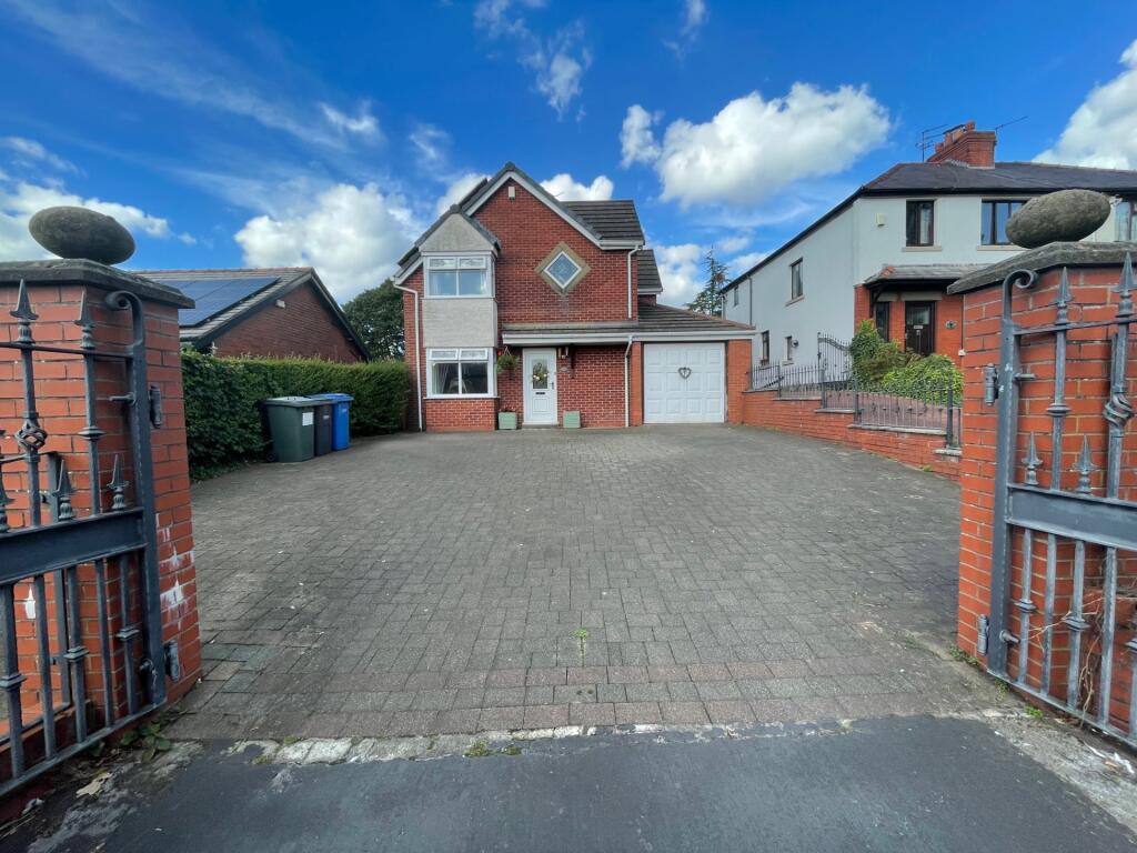 Main image of property: Lancaster Lane,Clayton-Le-Woods,Chorley,PR25