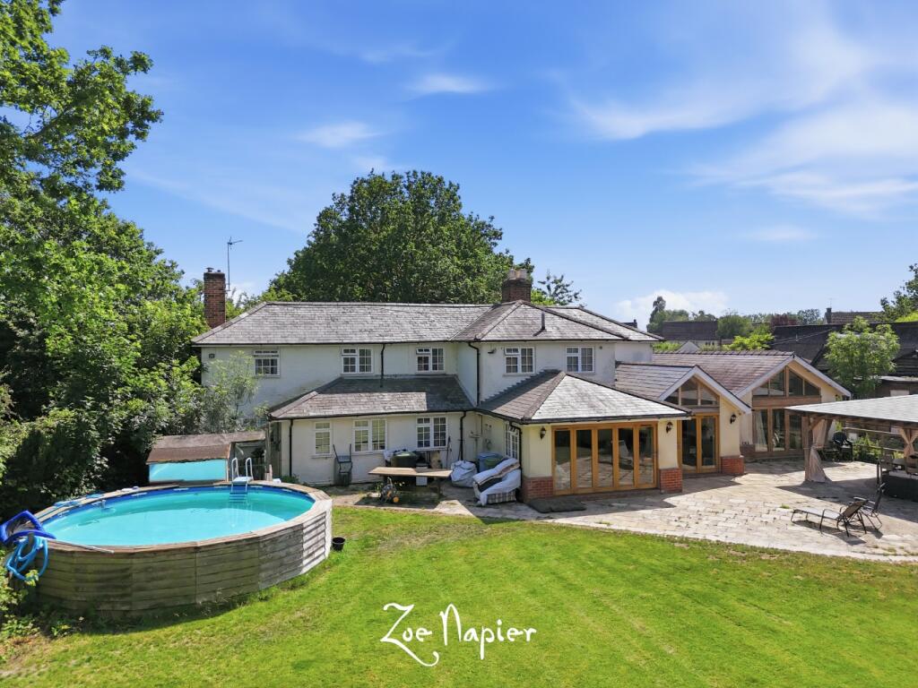 Main image of property: Leavenheath