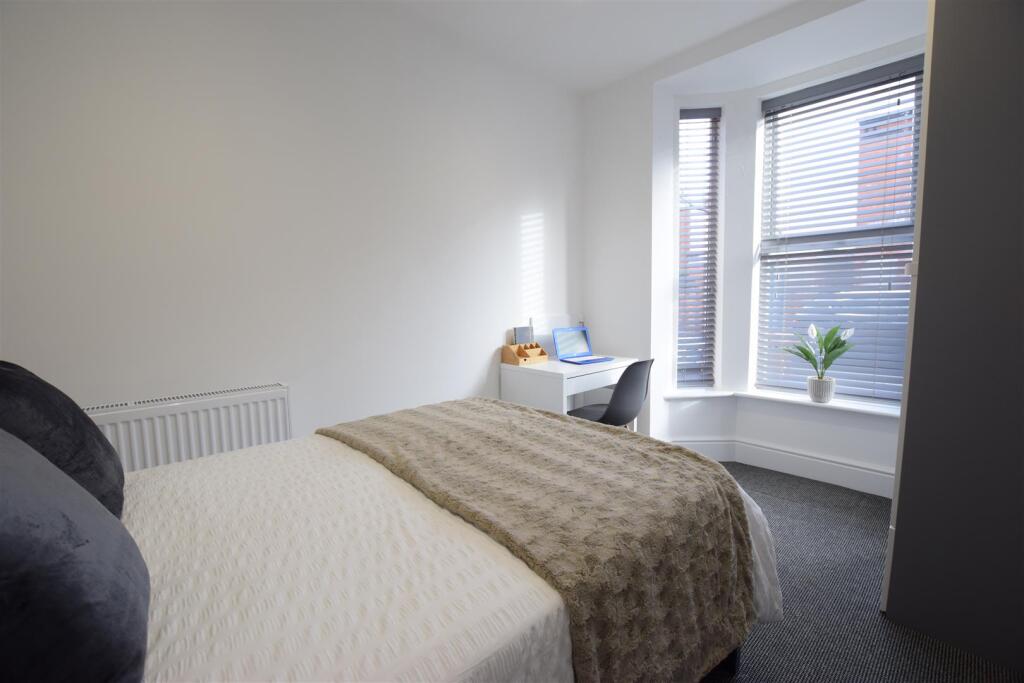Main image of property: Abbot Street - Student Ensuite House share - 26/27