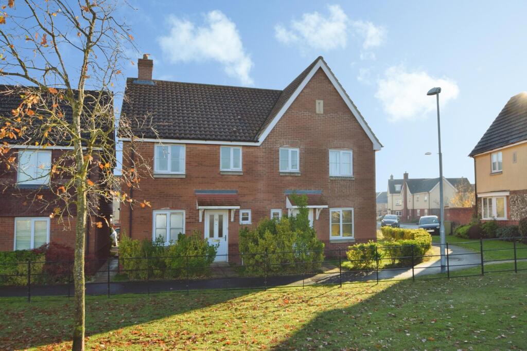 Main image of property: Poethlyn Drive, Queens Hill, Costessey, NR8