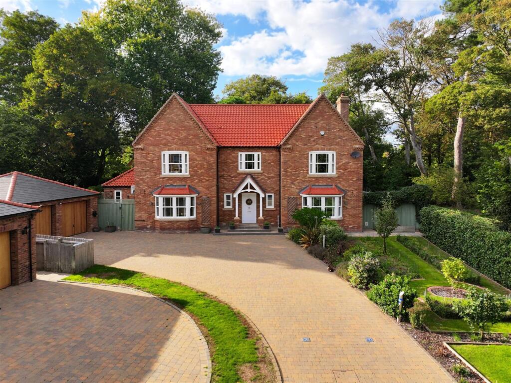 Main image of property: Thorney Lane, Frampton, Boston