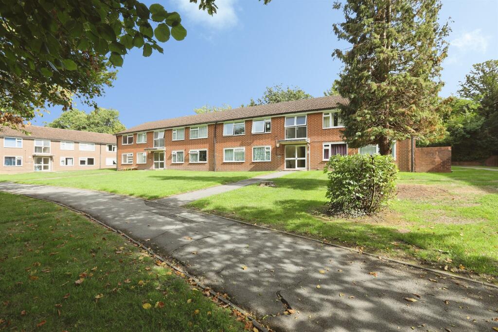 Main image of property: London Road, East Grinstead