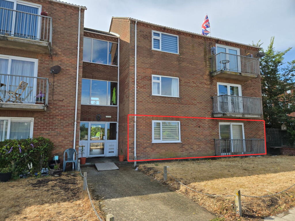 Main image of property: North Parade, Skegness, PE25 2UB