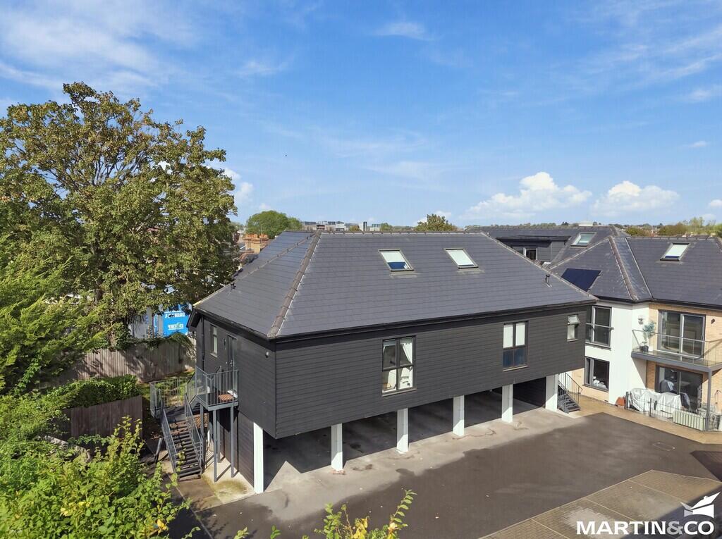 Main image of property: Baddow Road, Chelmsford