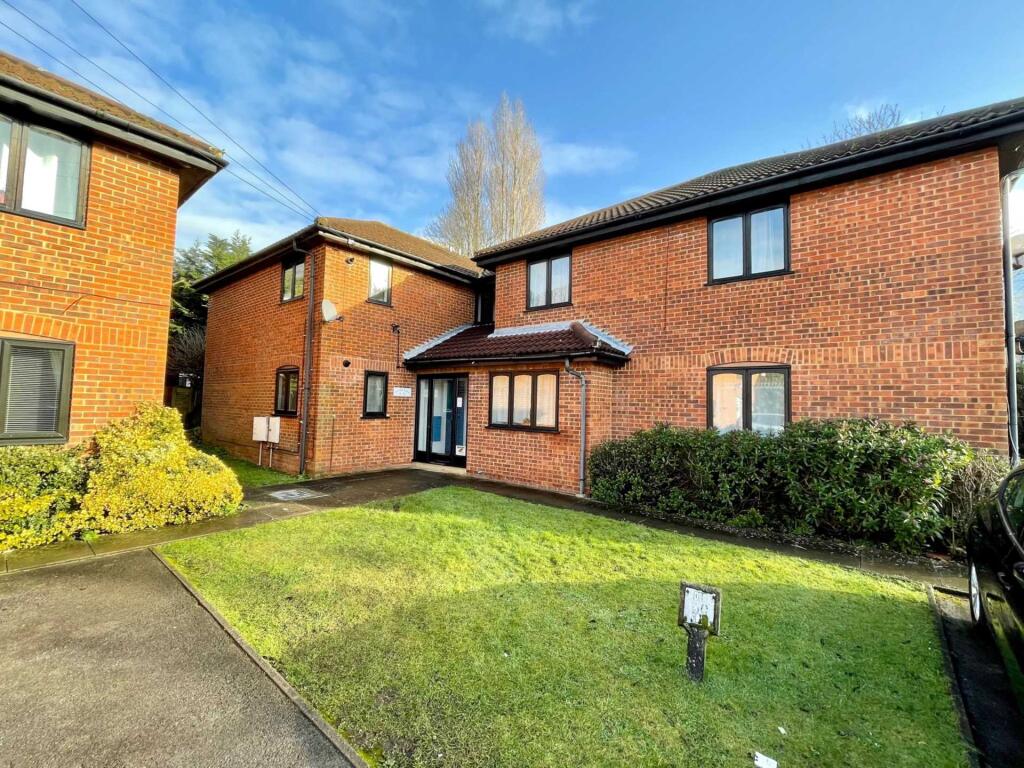 Main image of property: Holme Place, Hemel Hempstead, Hertfordshire, HP2