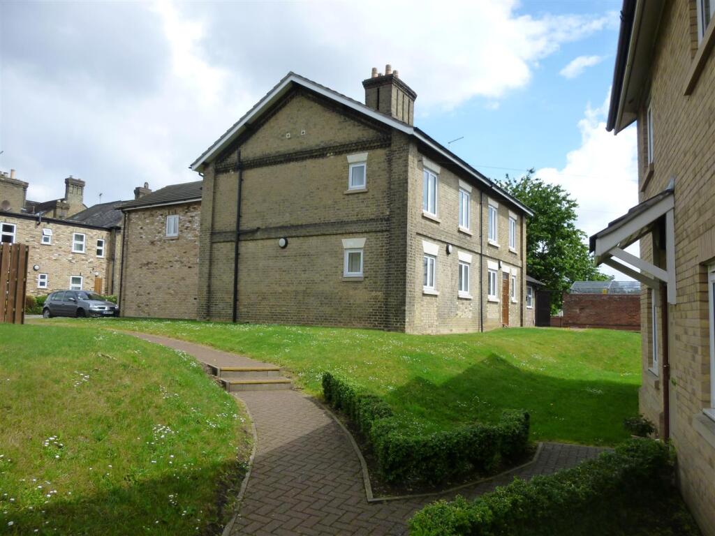 Main image of property: Flat 9, Abbeyfields, Peterborough