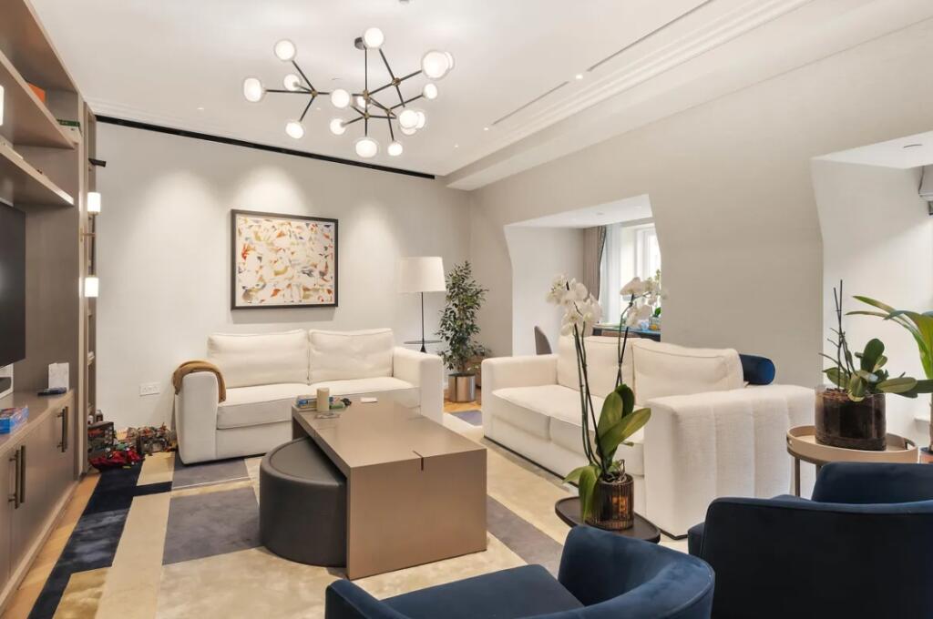 Main image of property: Basil Street, Knightsbridge, London