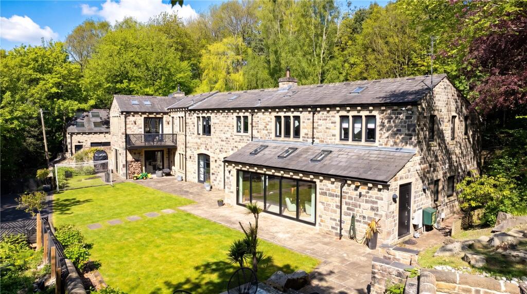 Main image of property: Cliffe Drive, Rawdon, Leeds, West Yorkshire