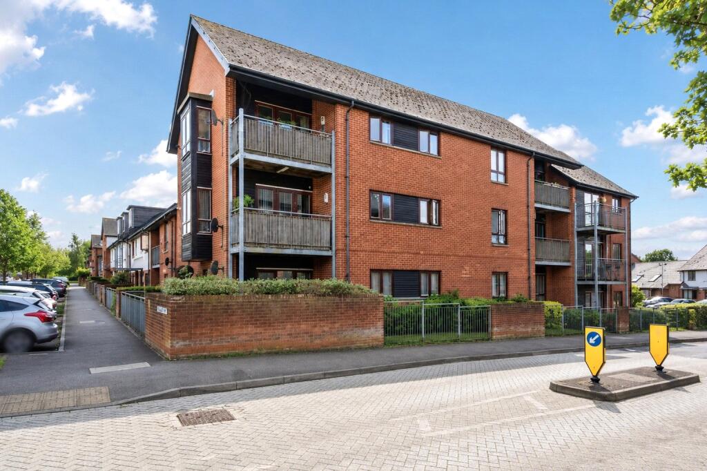 Main image of property: Pear Tree Way, Basingstoke, Hampshire