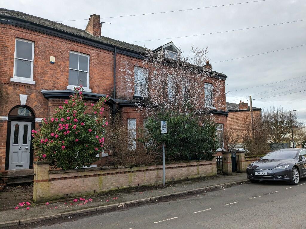 Main image of property: Southern Road, Sale, Greater Manchester, M33