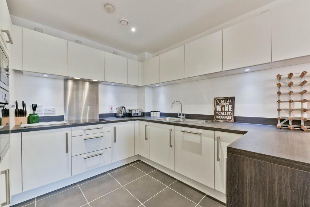 Main image of property: Harford Street, Mile End, London, E1