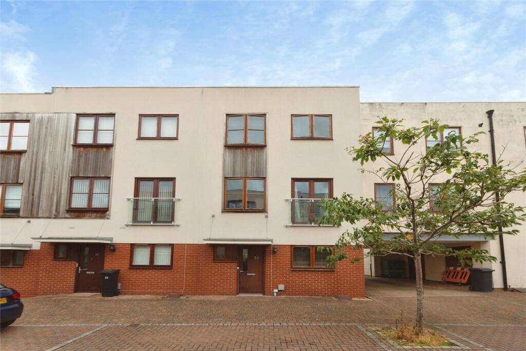 Main image of property: Greenlands Road, Basingstoke, Hampshire, RG24
