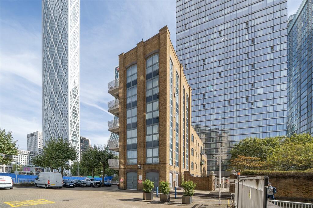 Main image of property: Quayside House, 2 Westferry Road, London, E14