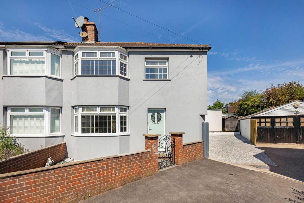Main image of property: Onslow Gardens, Caversham, Reading, Berkshire, RG4