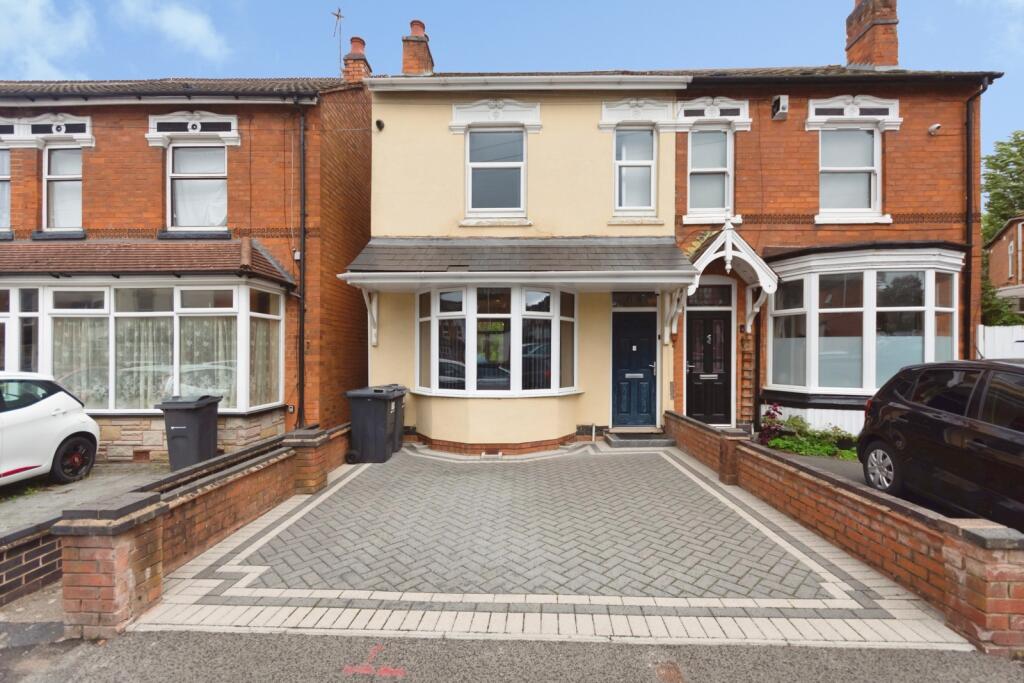 Main image of property: Oxford Road, Acocks Green, Birmingham, West Midlands, B27