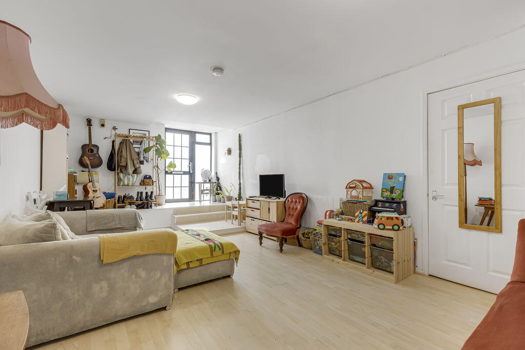 Main image of property: Morning Lane, Hackney, E9