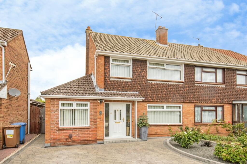 Main image of property: Bridport Avenue, Ipswich